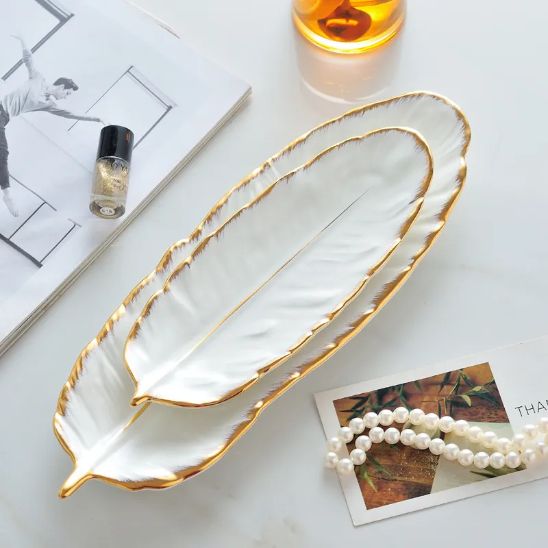 14Inch Nordic Style Feather Shaped Light Luxury Porcelain Storage Plate