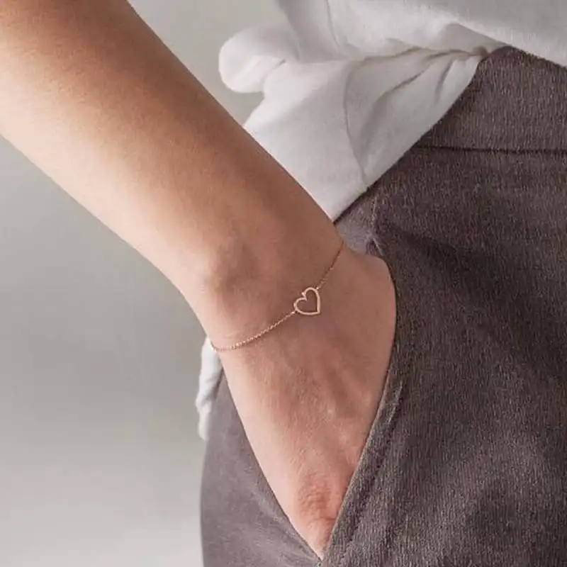 Minimalist Heart Shape Alloy Bracelet for Women