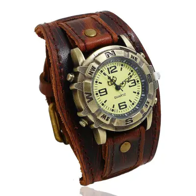 Men Retro PU Band Geometric Watch