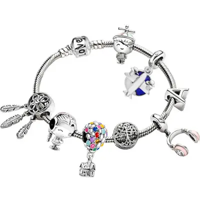 Women Delicate Heart Shaped Pendant Charm Bracelet