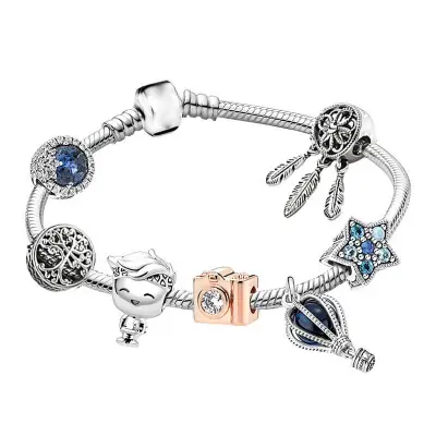 Women Delicate Heart Shaped Pendant Charm Bracelet