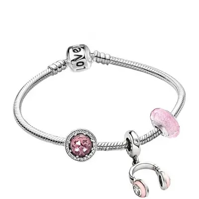 Women Delicate Heart Shaped Pendant Charm Bracelet