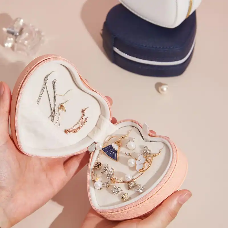 Portable Heart Shaped Cortex Jewelry Storage Box with Zipper