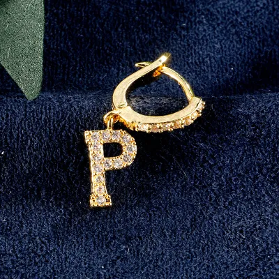1pc English Alphabet Letter Pendant Zircon Decor Hoop Earrings Women's Copper Stud Earrings