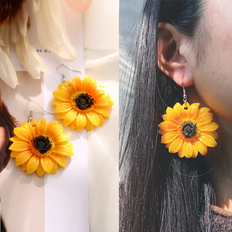Vintage Exaggerated Sunflower Pendant Drop Earrings for Women Alloy