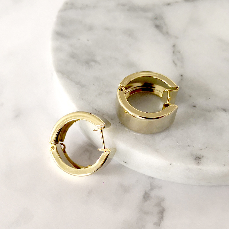 Wholesale Fashion Minimalist Metal Hoop Earrings