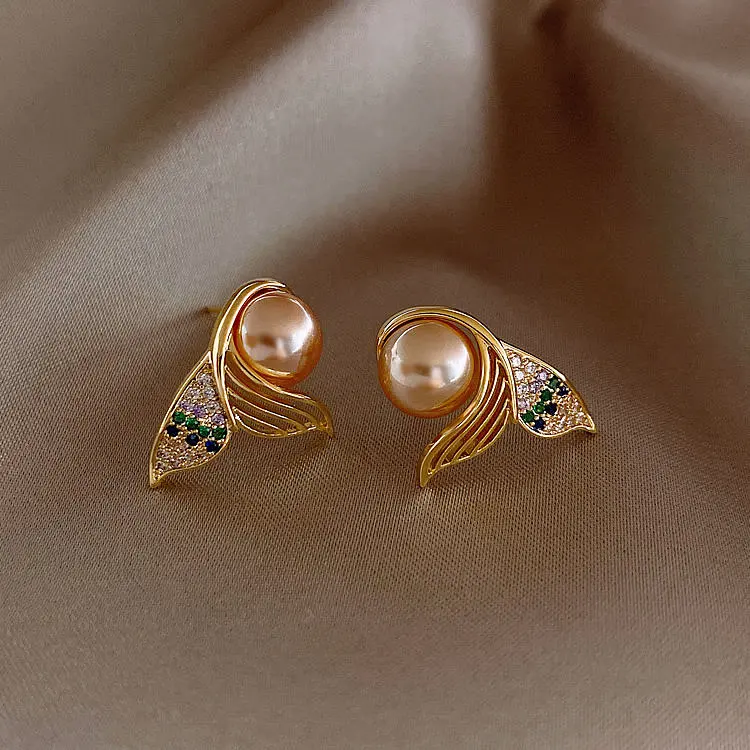 Beauty Fishtail Shape Design Pearl Decor Stud Earrings for Women