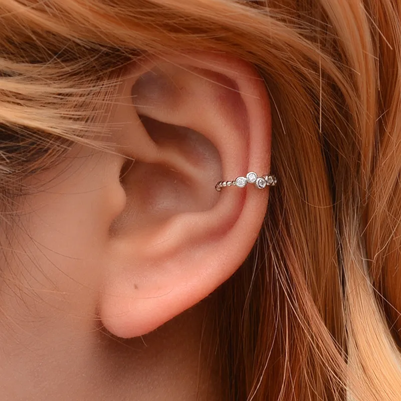 1pc Fashion Rhinestone Decor Geometric Clip Earrings for Women
