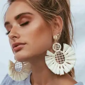 Women Unique Design Solid Color Tassel Earrings