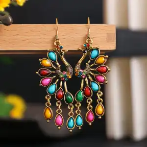 Women Retro Peacock Shaped Rhinestone Decorative Earrings