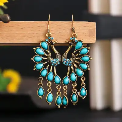 Women Retro Peacock Shaped Rhinestone Decorative Earrings