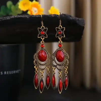 Women Hollow Out Design Rhinestone Decorative Earrings