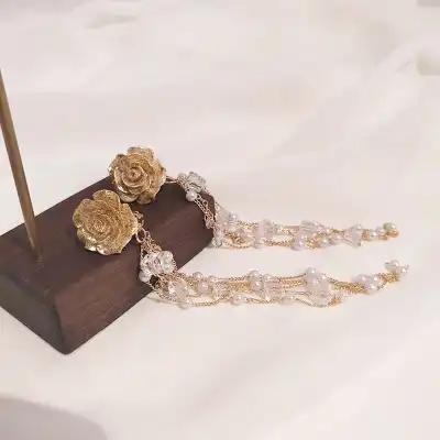 Women Retro Flower Shaped Pearl Decorative Tassel Earrings