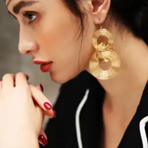 Women Exaggerated Circle Design Alloy Earrings