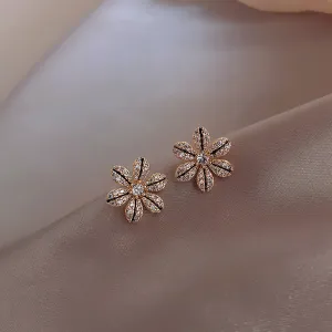 Women's Fashion Rhinestone Decorative Flower Shaped Alloy Ear Studs
