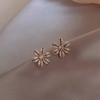 Women's Fashion Rhinestone Decorative Flower Shaped Alloy Ear Studs
