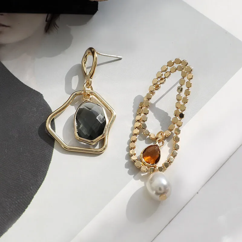 Women's Asymmetry Design Geometric Alloy Earrings Simple Temperament