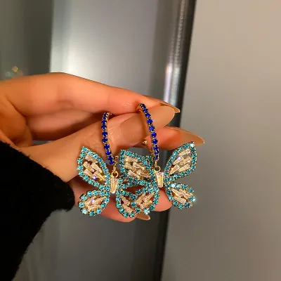 Women Minimalist Zircon Decorative Butterfly Shaped Design Earrings
