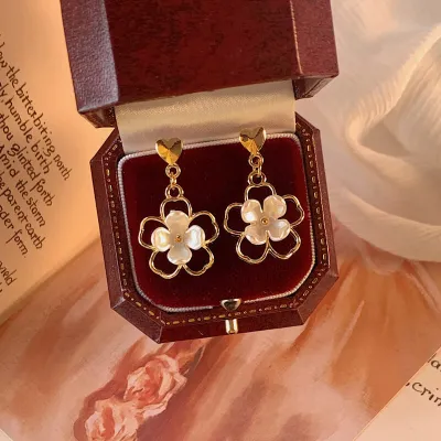 Women Delicate Flower Design Drop Earrings