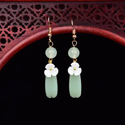 Women's Classic Water Drop Design Earrings