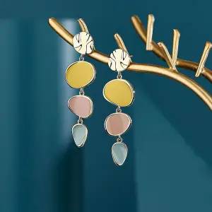 Women's Temperament Geometry Design Morandi Color Earrings
