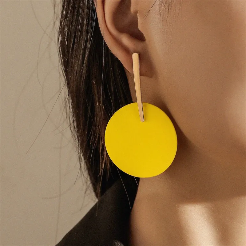 Women Unique Round Shape Geometric Alloy Stud Earrings