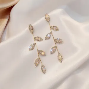 Women Temperament Leaf Shape Design Rhinestone Decorate Drop Earrings