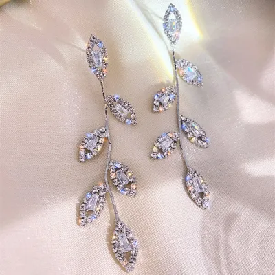 Women Temperament Leaf Shape Design Rhinestone Decorate Drop Earrings