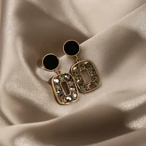 Women Vintage Geometric Alloy Earrings