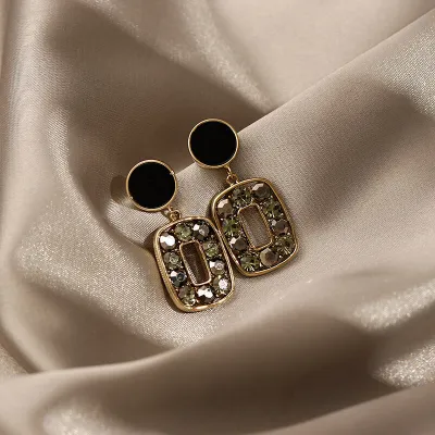 Women Vintage Geometric Alloy Earrings