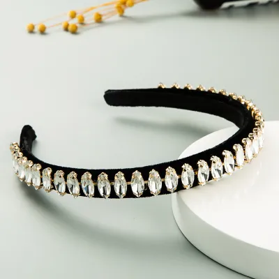Fashionable Shiny Claw Chain Studded Gems Headband