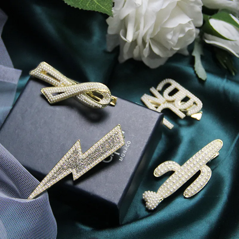 Women Fashion Geometric Pearl Hair Clip Alloy Top Clip
