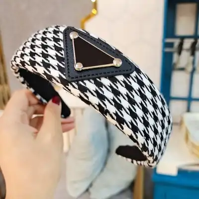 Women Retro Houndstooth Pattern Wide Edge Headband - Vintage Fabric Hair Accessory