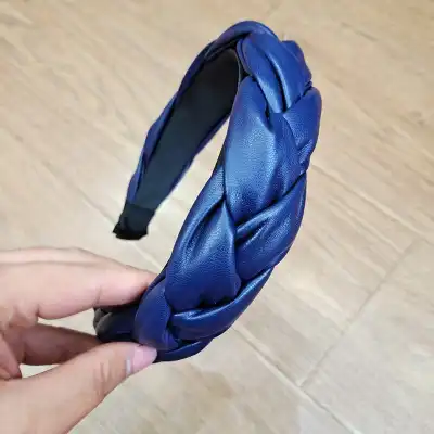 Women Simple Solid Color PU Headband