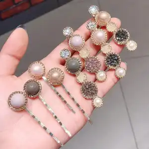 Women Fashion Pearl And Rhinestone Decorative Hair Clip Set (2pcs)