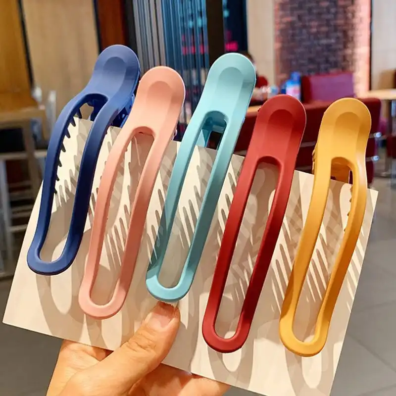 Women Simple Solid Color Geometric Resin Hair Claw