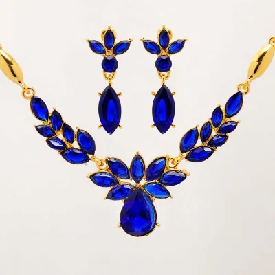 Fashion Crystal Decor Floral Alloy Necklace And Earrings Jewelry Set