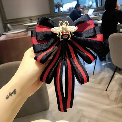 Fashion Bee Decor Striped Large Bow Brooch