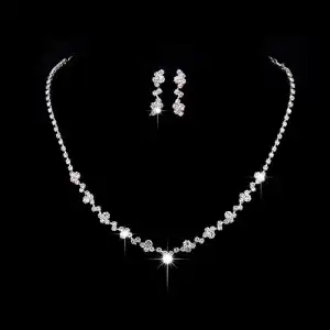 Women Classic Rhinestone Decorative Necklace And Earrings Set