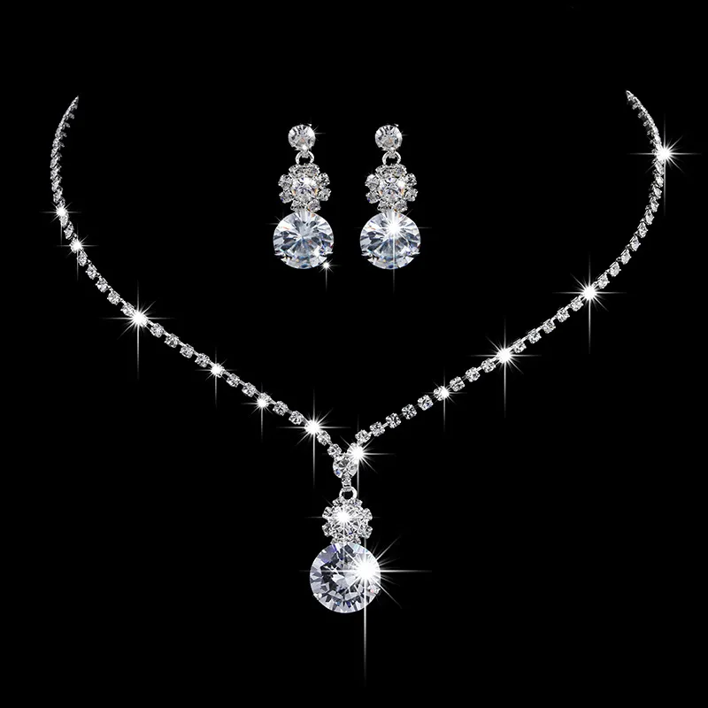 Women Simple Rhinestone Decorative Necklace And Earrings Set Copper Claw Chain Plant Flower