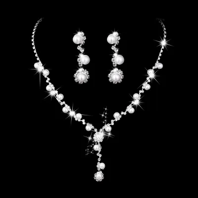 Women Flower Shaped Rhinestone Decorative Necklace And Earrings Set