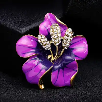 Women Delicacy Flower Shaped Alloy Brooch