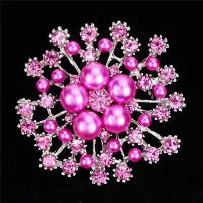 Women Fashion Pearl Decorative Snowflake Shaped Brooch