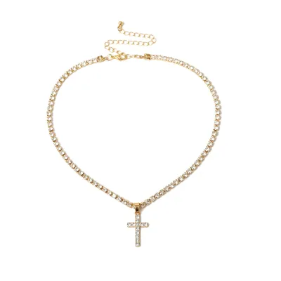 Short Clavicle Necklace With Brick Cross Alloy Snake Chain