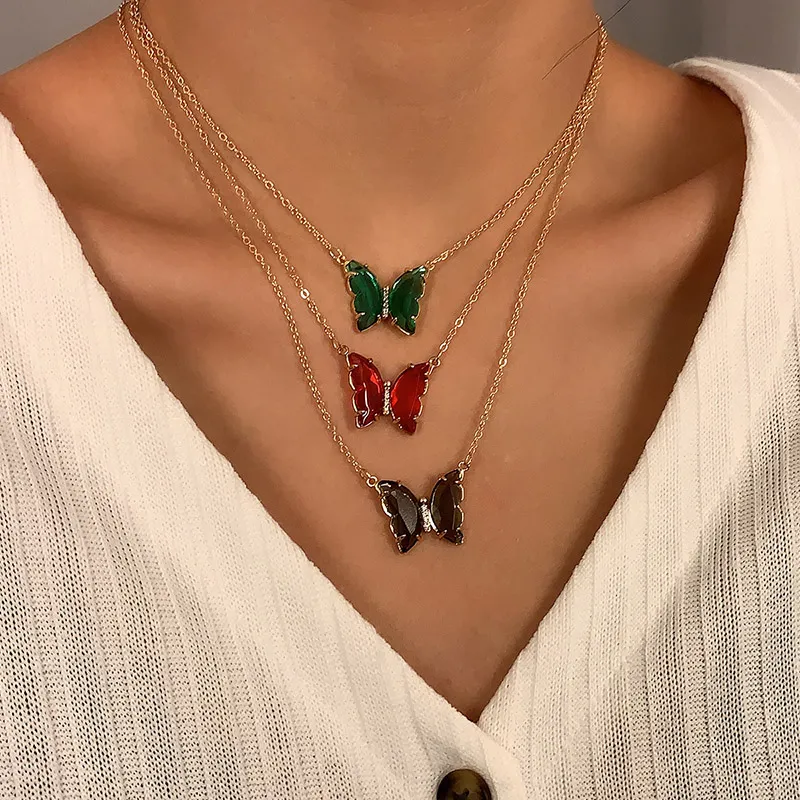 Fashion Women's Butterfly Pendant Necklace with Zircon Metal Chain