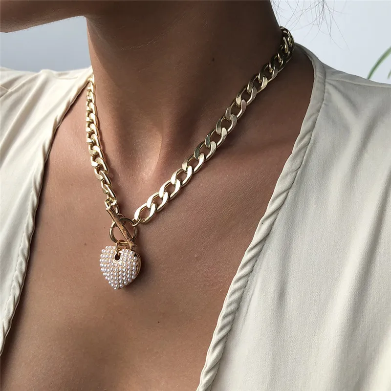 Fashion Unisex OT Buckle Heart-Shaped Pendant Metal Necklace with Imitation Pearl