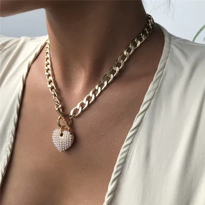Fashion Unisex OT Buckle Heart-Shaped Pendant Metal Necklace with Imitation Pearl