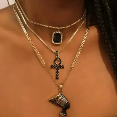 Women Unique Human Head Shaped Design Alloy Multilayer Bamboo Chain Necklace