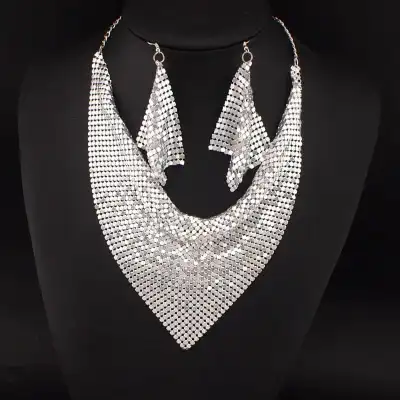 Women Exaggerated Inverted Triangle Alloy Necklace And Earrings Set With Water Wave Chain
