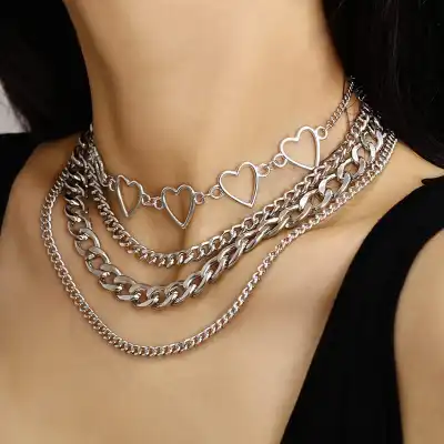 4pcs Women Fashion Hollow Out Heart Shaped Necklace Set